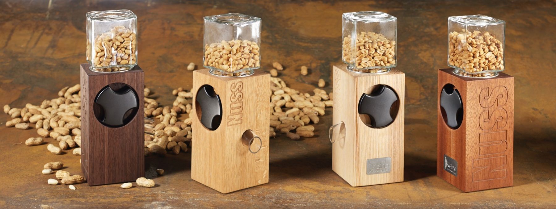 Holzartikel: Hygienischer Nussspender aus Holz – Neu und originalverpackt aus Adetswil von Reto_s4 4