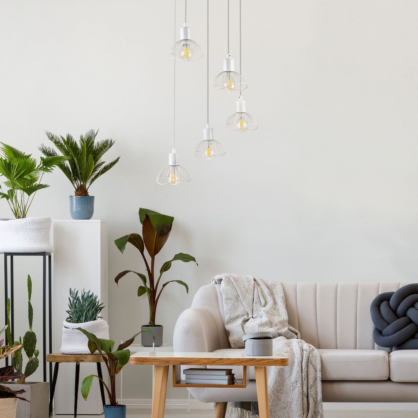 Lampadari & plafoniere: HÄNGELAMPE VALENCIA WEISS 5X40W E14 – Nuovo e nell'imballaggio originale da Lachen SZ venduto da ANDDUS-MASSLIGHT