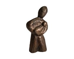 Skulptur von Mutter mit Kind