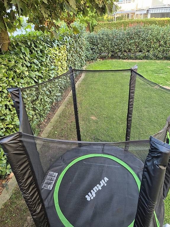 Trampolini: Trampolin Durchmesser 140 Decathlon – Nuovo e nell'imballaggio originale da Emmenbrücke venduto da iceball 2