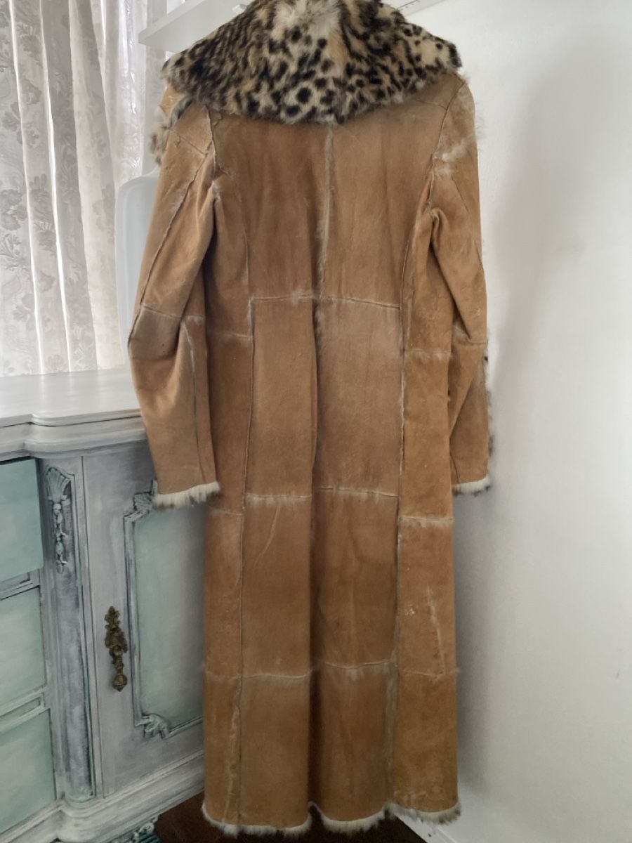 Cappotti: Echtes Fell Mantel – Usato da Rorschach venduto da lvi_p29s 4