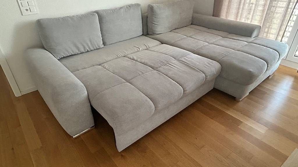 Divani: Grand canapé dangle moderne  Excellent état  CHF 400 – Usato da Bussigny venduto da pov_vb6r 3