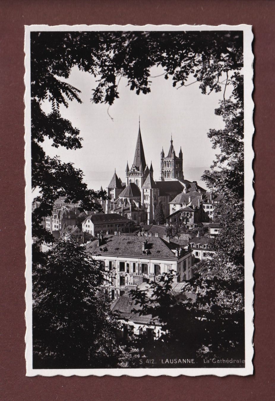 Cartoline postali: LAUSANNE - La Cathédrale – Usato da Pully venduto da nicecards