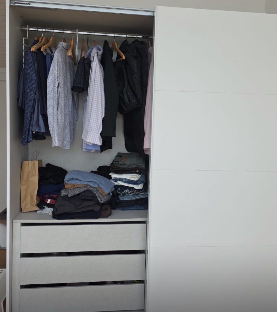 Armadi: Modern White Sliding Door Wardrobe, Great Condition! – Nuovo (secondo la descrizione) da Aesch BL venduto da kan_n6p2