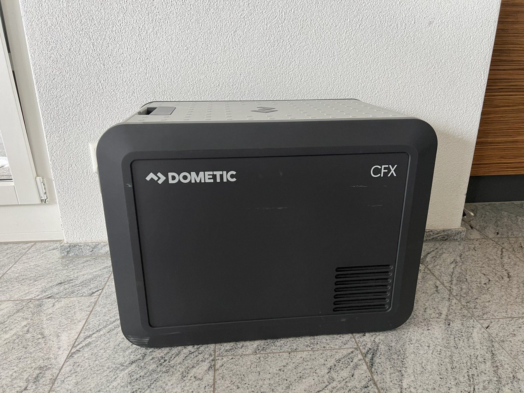 Dometic Kühlschränke & Kühlen: Dometic CFX3 45 AC/DC Kompressorkühlbox 46 Liter – Gebraucht aus Kriens von  2
