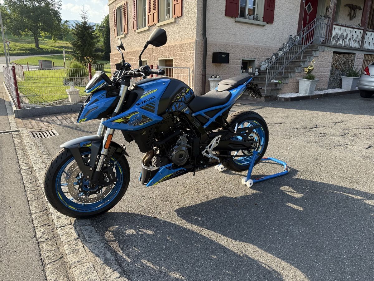 Suzuki Route: SUZUKI GSX-8S EVO – D'occasion à Mauren par FL8 2