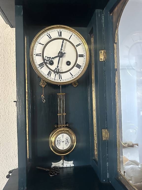 Orologi da terra & Orologi da parete: Antike Pendeluhr zu verkaufen  – Usato da Au ZH venduto da Canay71 2