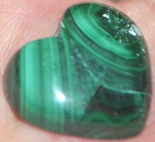 Cabochon L-1346 – Malachit Herz Edelstein – 19x22mm
