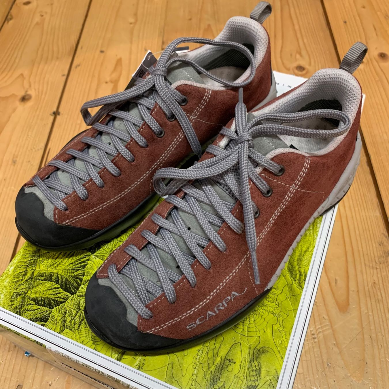 Scarpa Herrenschuhe: Scarpa Mojito GTX, Bordaux, 36 – Neu (gemäss Beschreibung) aus Küttigen von thoren77