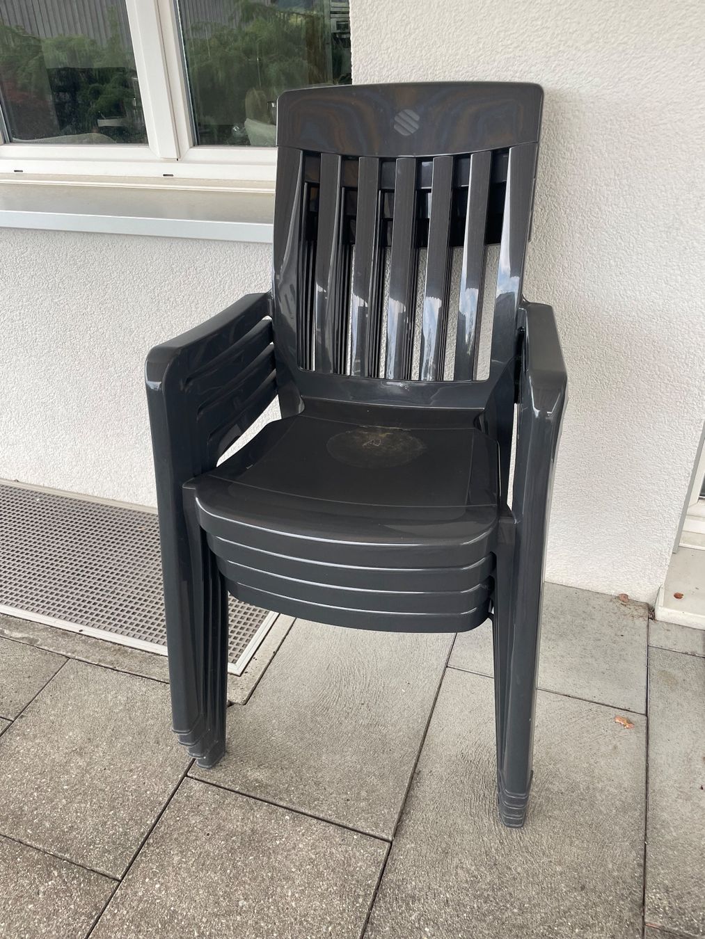 Stühle: 4 Gartenstühle ab 1.- – Gebraucht aus Wetzikon ZH von Val-Val1