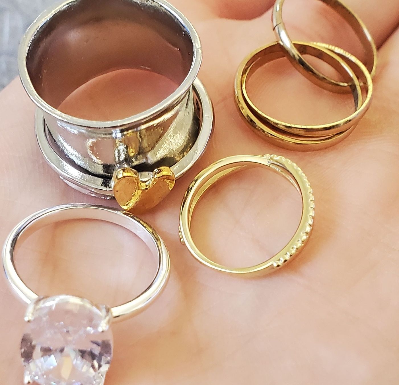 Anelli: 5 Ringe Set / Schmuck – Nuovo (secondo la descrizione) da Brünisried venduto da marii.