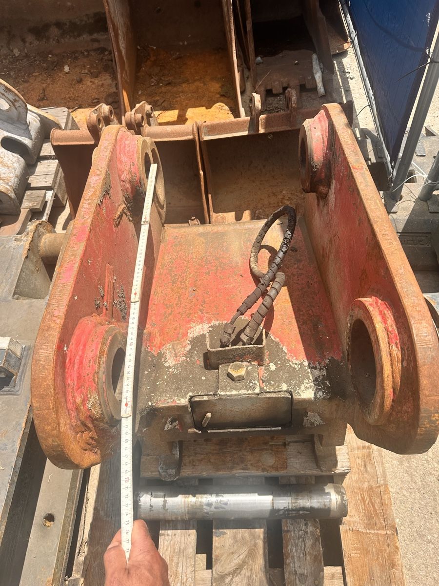 Escavatori: Bagger schnellwechsler , anbauplatte  – Usato da lyssach venduto da brax2019 2