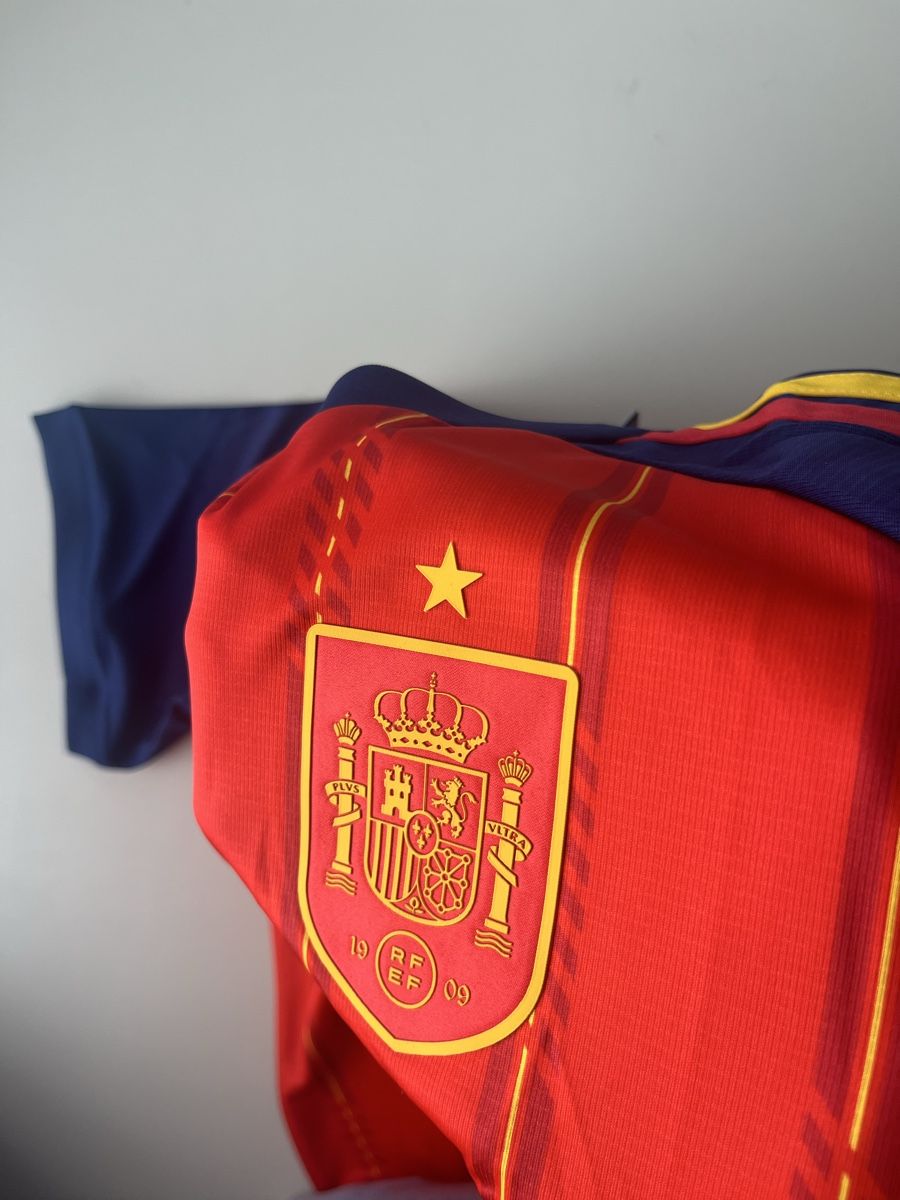 Canottiere & Pantaloni: Spanien WM Trikot! – Nuovo (secondo la descrizione) da Hinterkappelen venduto da MustRs 1