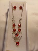 Parure collier et boucles d'oreilles, tons rose vif, cristal