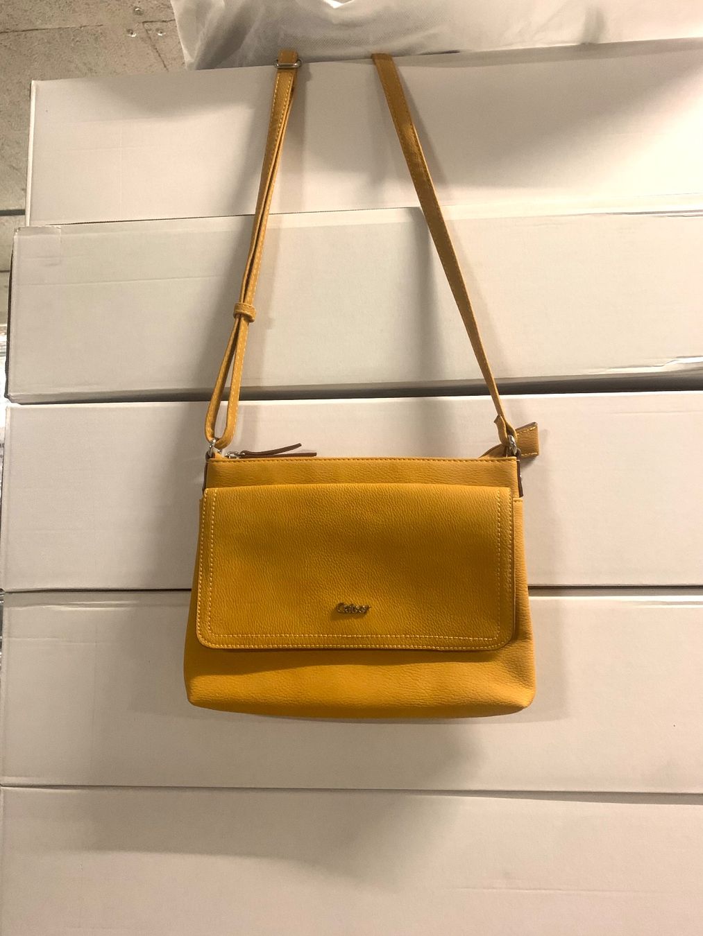 Gabor Taschen für Damen: Gabor Umhängetasche + Manor Handtasche – Neu (gemäss Beschreibung) aus Winkel von .smiths. 3