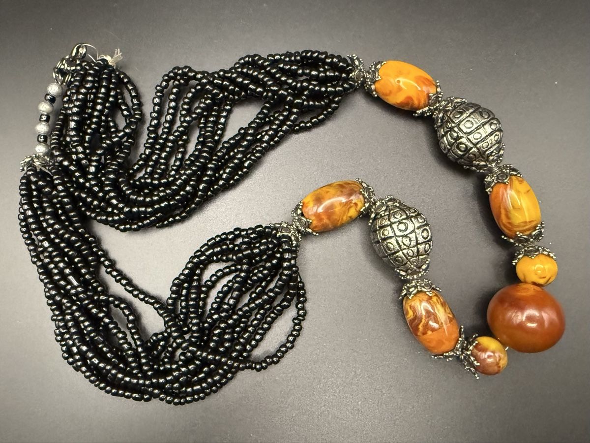 Catenine: Vintage Halskette orange und schwarz – Usato da Lamone venduto da LaCantinaMagica 5