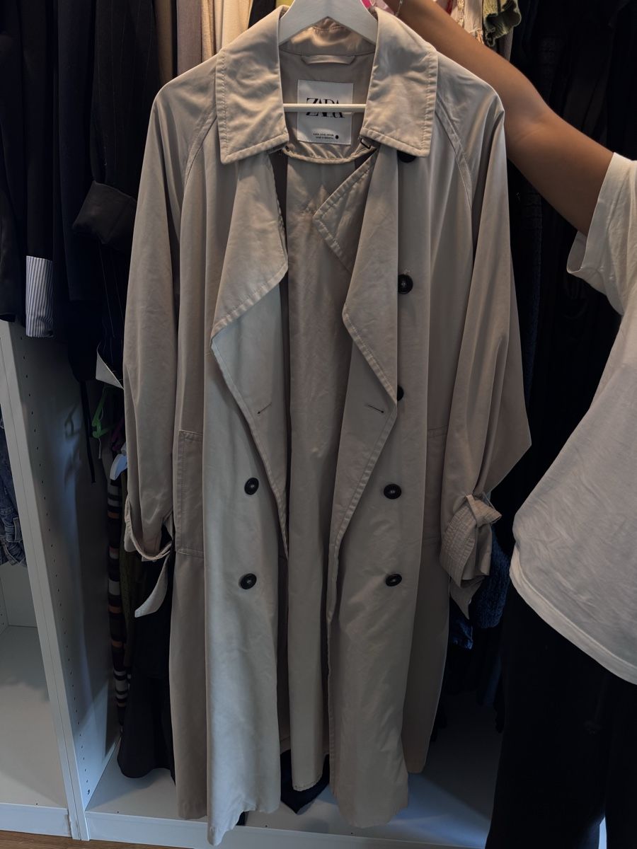 Zara Cappotti: Zara Trench – Nuovo (secondo la descrizione) da La Plaine venduto da sof_b7c6 6