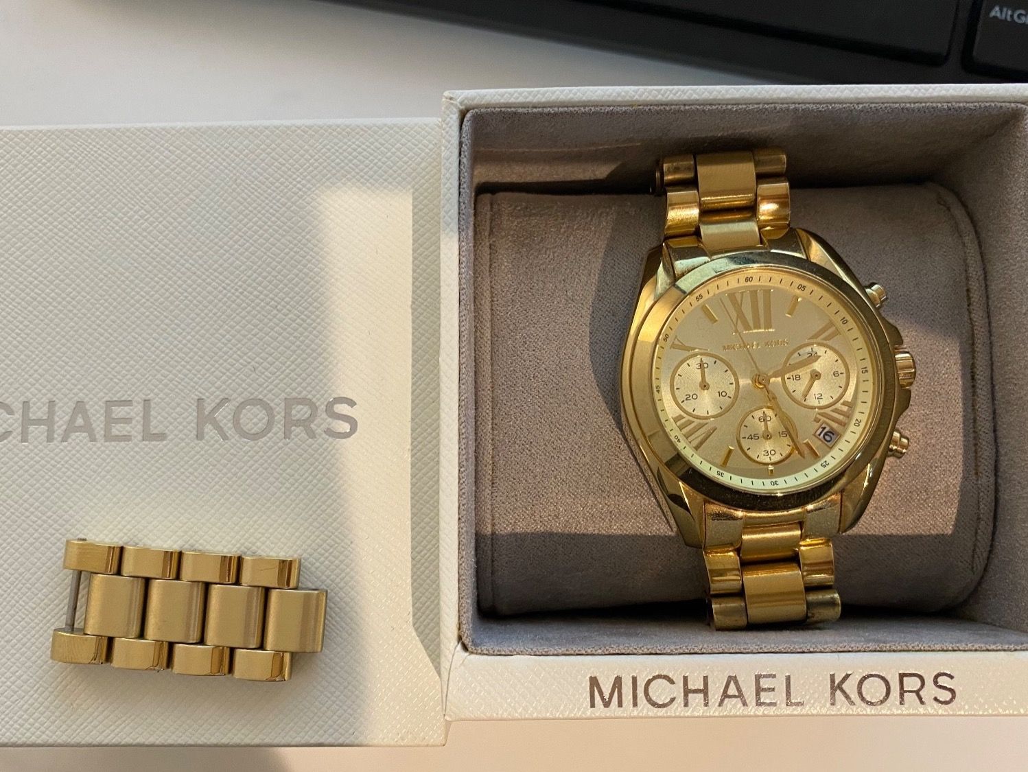 Michael Kors Uhren: Michael Kors Uhr Gold – Gebraucht aus Zug von