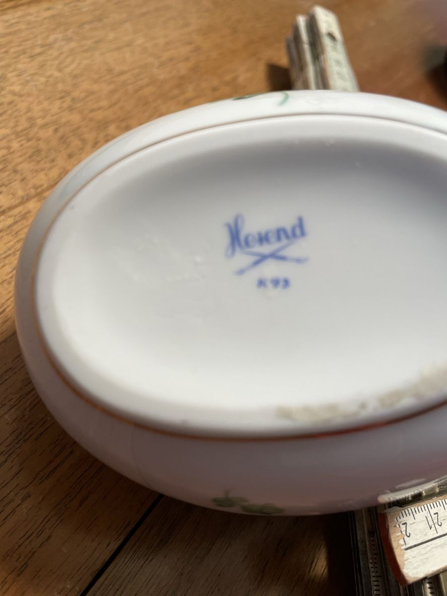 Herend Figuren: Herend Porzellan Korb – Gebraucht aus siebnen von minte 4