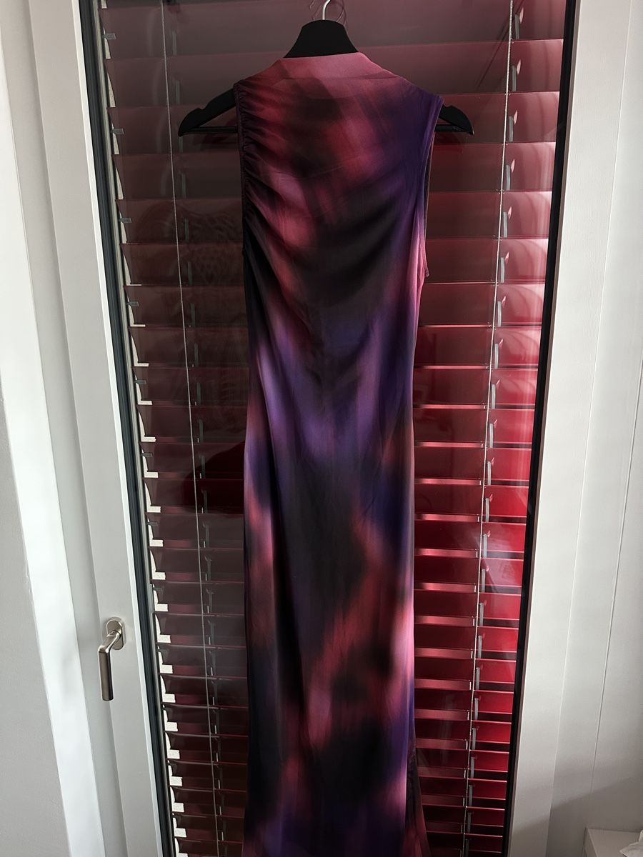 Pull&Bear Vestiti: Pull&Bear langes Kleid – Nuovo (secondo la descrizione) da Zürich venduto da jennixrk 1