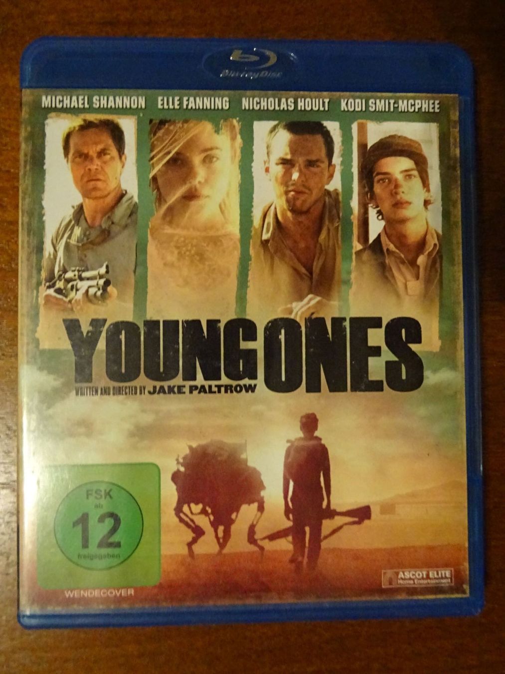 Tutti i DVDs: Young Ones – Nuovo e nell'imballaggio originale da Erstfeld venduto da Mario_boe0