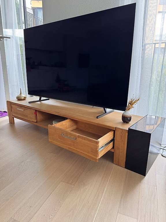 Mobili TV: TV-Möbel echt Holz  – Usato da Kilchberg ZH venduto da Masiii 1