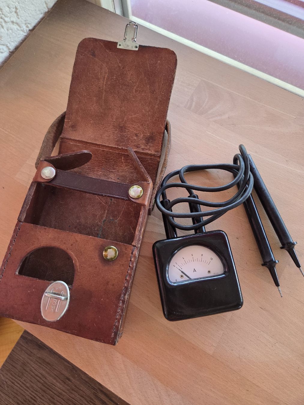 Mesurer: Altes Amperemeter  – D'occasion à Rickenbach Sulz par Kodachrom