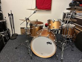 Handmade DS VENOM Professional 4 Piece Rock Kit Shell Set