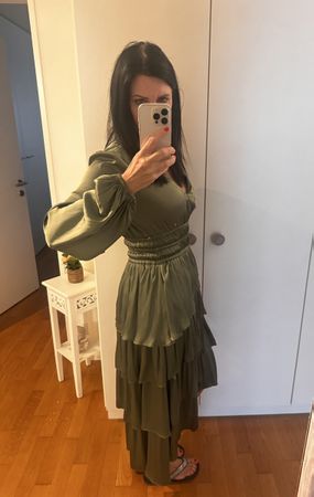 Wunderschönes Kleid von Maje Gr. 38 grün