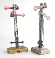 2 alte Signale zu Spur 1 mit Mängeln