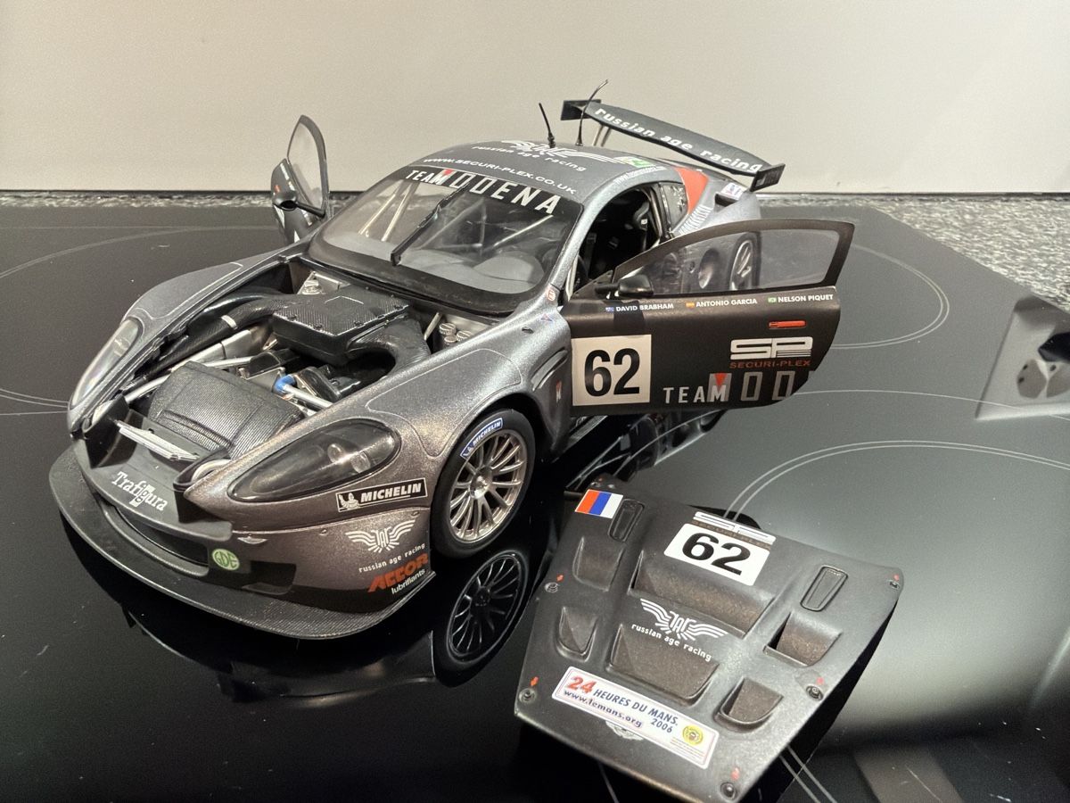 Solido Modellini d'auto: Aston Martin DBR9 - Le Mans - 1/18 - Solido – Difettoso da Wolfwil venduto da Rolex1 5