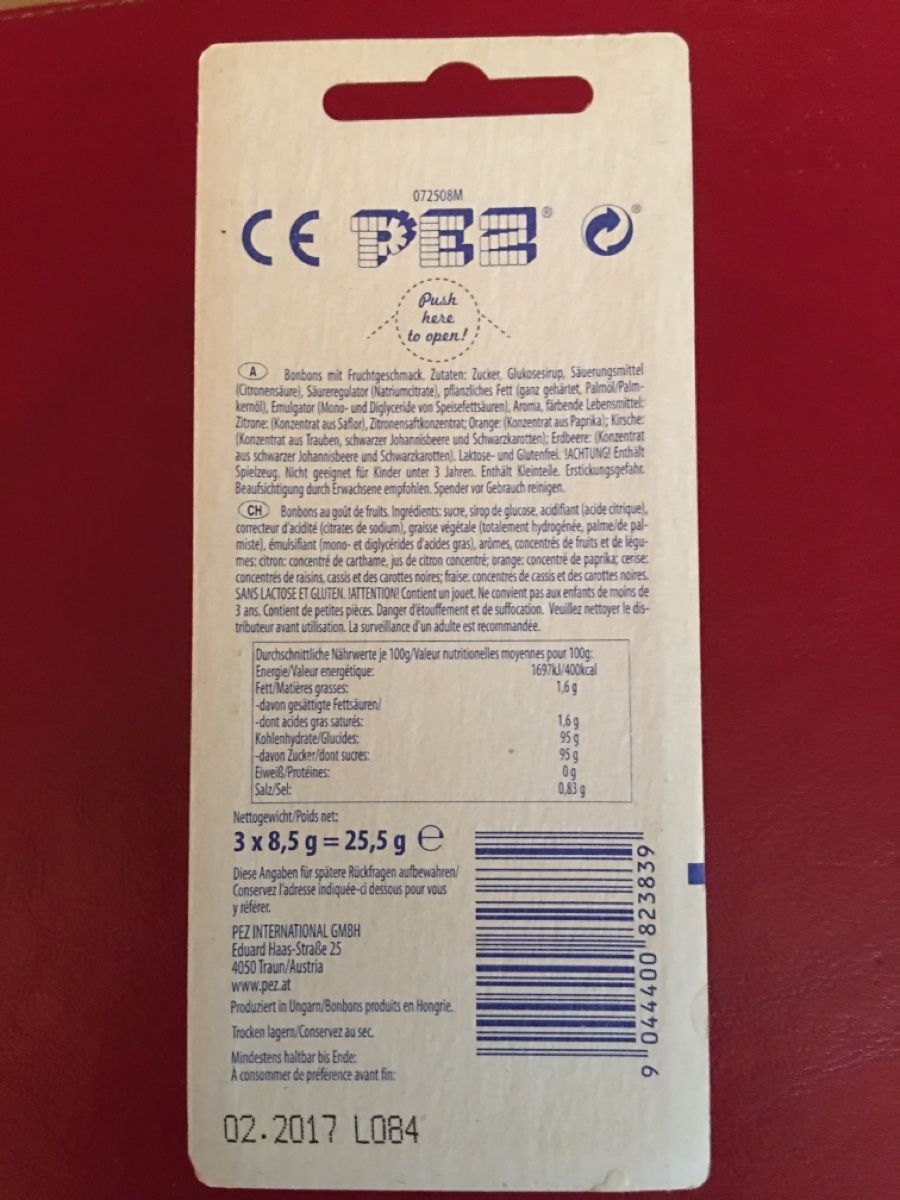 Hello Kitty Giocattoli: PEZ Spender Hello Kitty mit Süssigkeiten originalverpackt – Nuovo e nell'imballaggio originale da Wettingen venduto da sauna67 1
