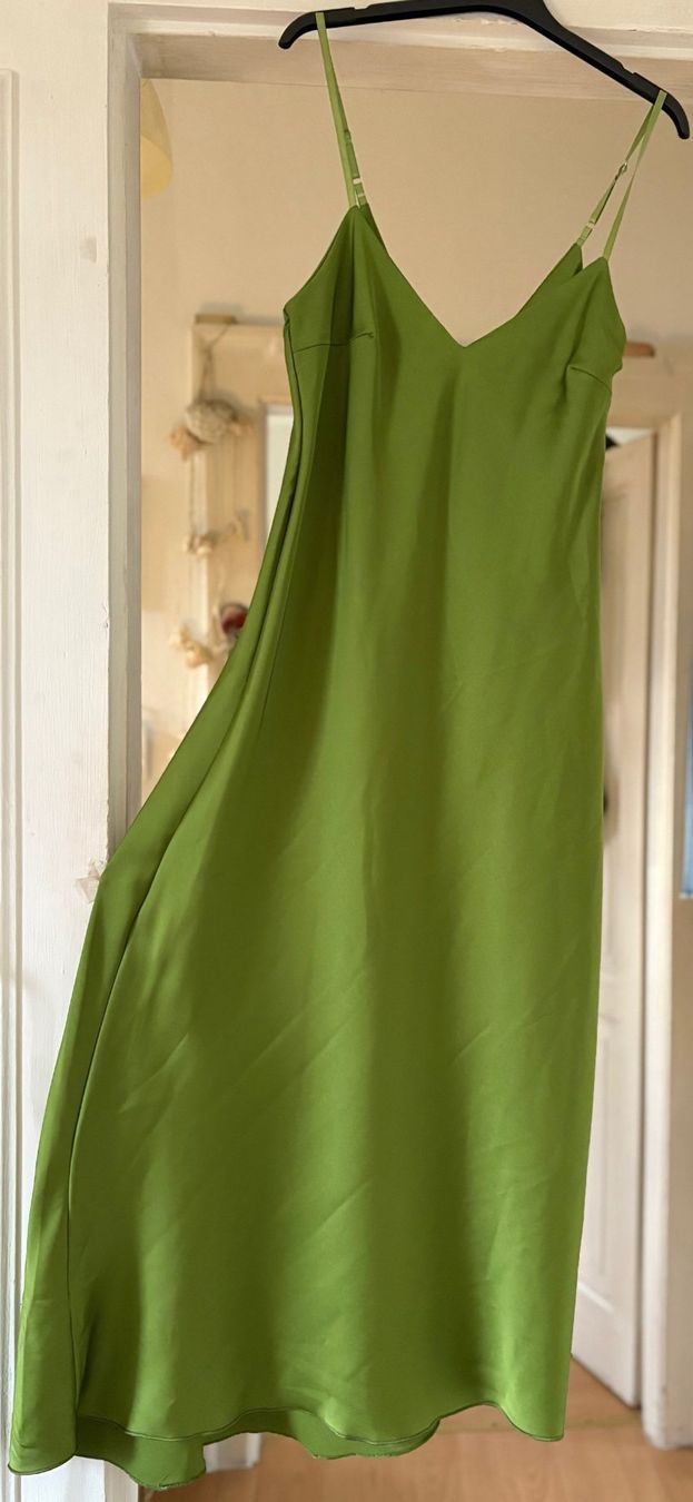 Robes: ROBE! M – Neuf avec emballage d'origine à Locarno par NicoNion 1