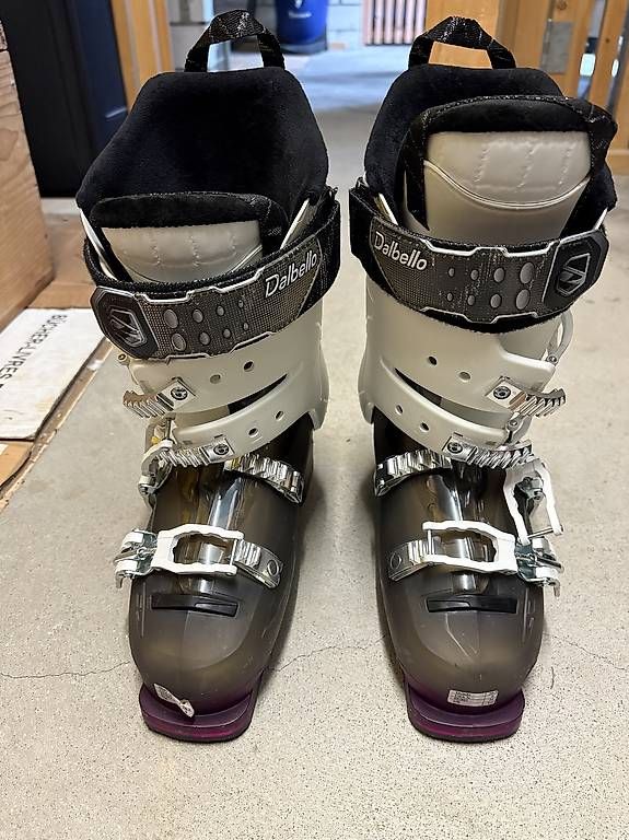 Scarpe da donna: Skischuhe – Usato da Altendorf venduto da Baloo7272