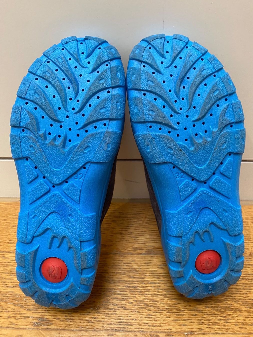 Elefanten Scarpe per ragazzi: Finken Hausschuhe Jurassic Gr 32 – Usato da Wädenswil venduto da PeterWaedi 3