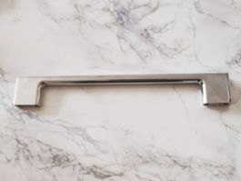 28x Küchen Griffe 160mm Edelstahl glänzend – wie neu
