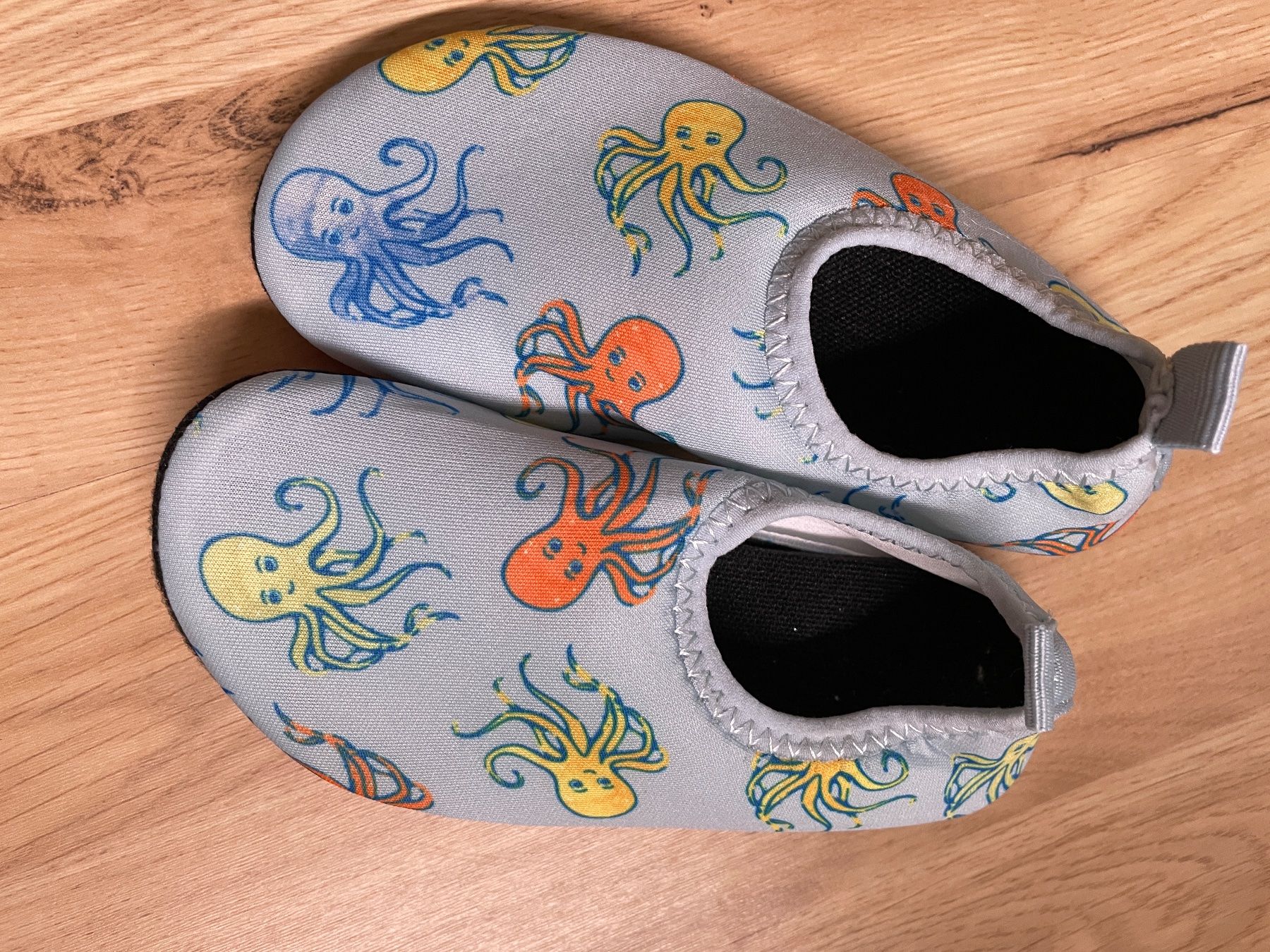 Schuhe für Jungen: Badeschuhe Octopus, Grösse 25/26,  neu – Neu (gemäss Beschreibung) aus Himmelried von kern.marko