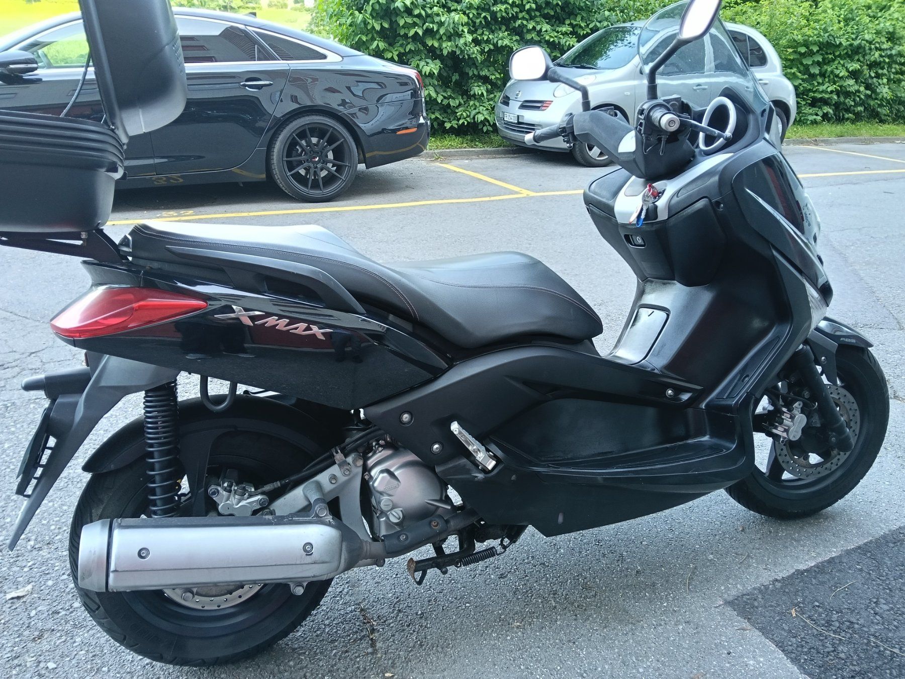 Yamaha Strada: YAMAHA XMAX 250 AUTOMAT 2012 MIT NEUE MFK – Usato da Flamatt venduto da Ij3p.s7f 5