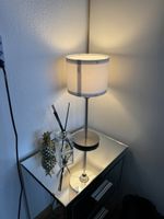 Nachttischlampe  