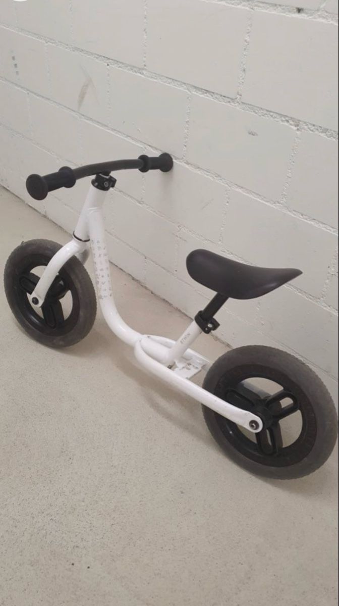 Decathlon Veicoli per bambini: Btwin - Laufrad - 12 Zoll – Usato da Steckborn venduto da Diana.84