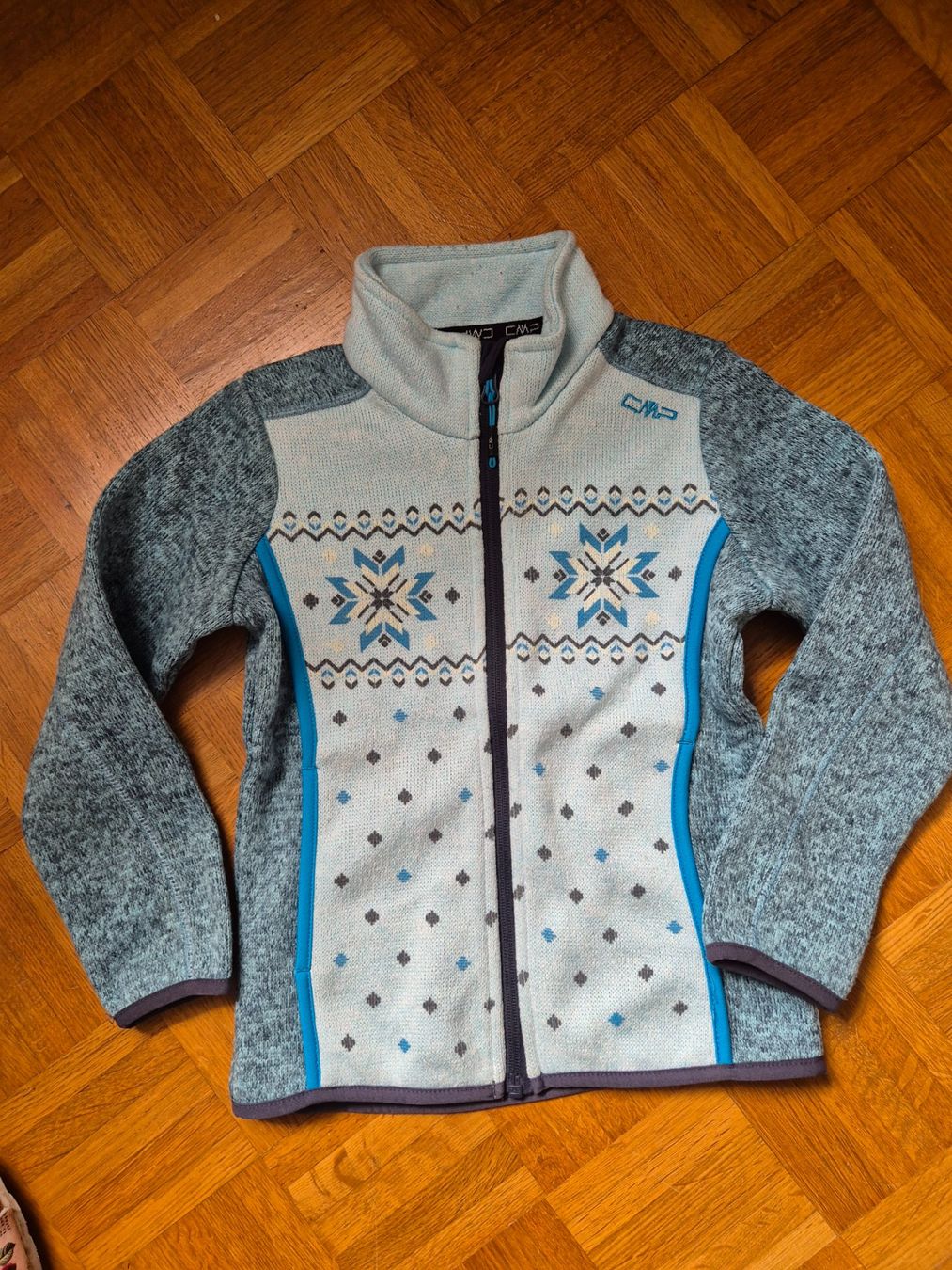 CMP Vestes & Manteaux: CMP-Jacke, Norwegermuster blautöne, Gr. 116 – Neuf (Voir description) à Dietikon par grafad
