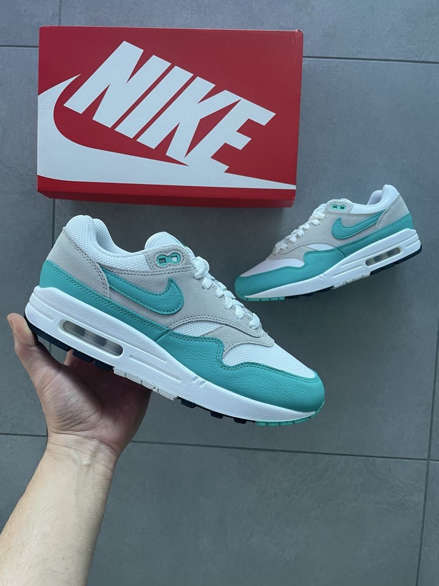 Nike Herrenschuhe: Nike Air Max 1 – Neu und originalverpackt aus Fribourg von D_17