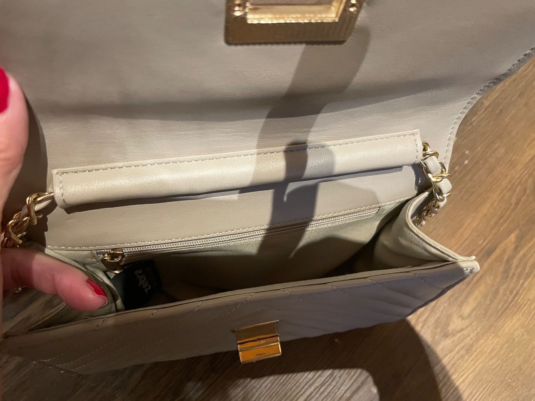 Borse da donna: Alles 10.- Schultertasche 1 x gebraucht in beige – Nuovo (secondo la descrizione) da Scherz venduto da Mandarine8 3