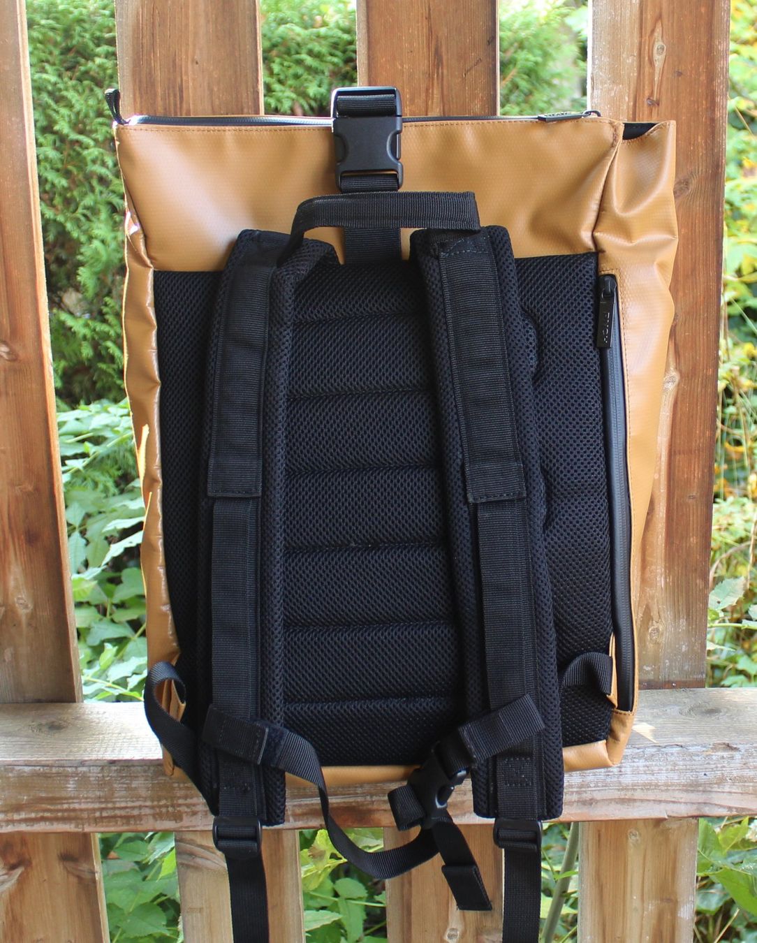 Bree Zaini: Bree PNCH 712 Backpack Rucksack aus Plane NEU – Nuovo (secondo la descrizione) da Zürich venduto da Auctionata 2