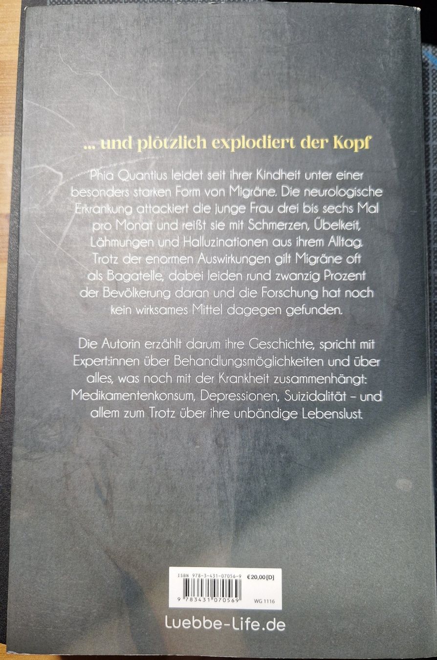 Libri: Buch Bombenkopf von Phia Quantius – Usato da Jona venduto da takenokatana 3