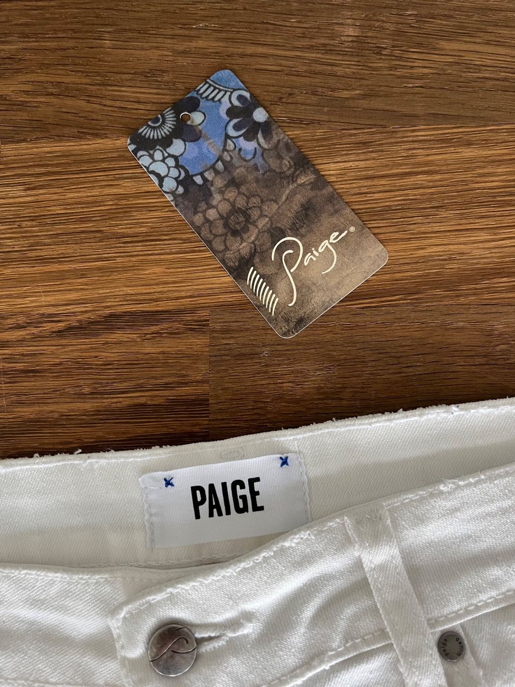 Hosen: PAIGE Shorts weiss Gr. 38 – Gebraucht aus Zollikofen von spunk65 3