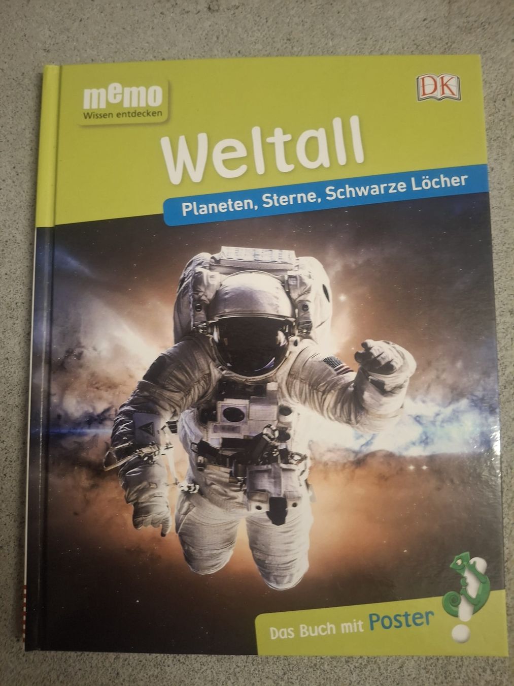Livres: Sachbuch Weltall mit Poster – D'occasion à Brugg AG par ahauserd