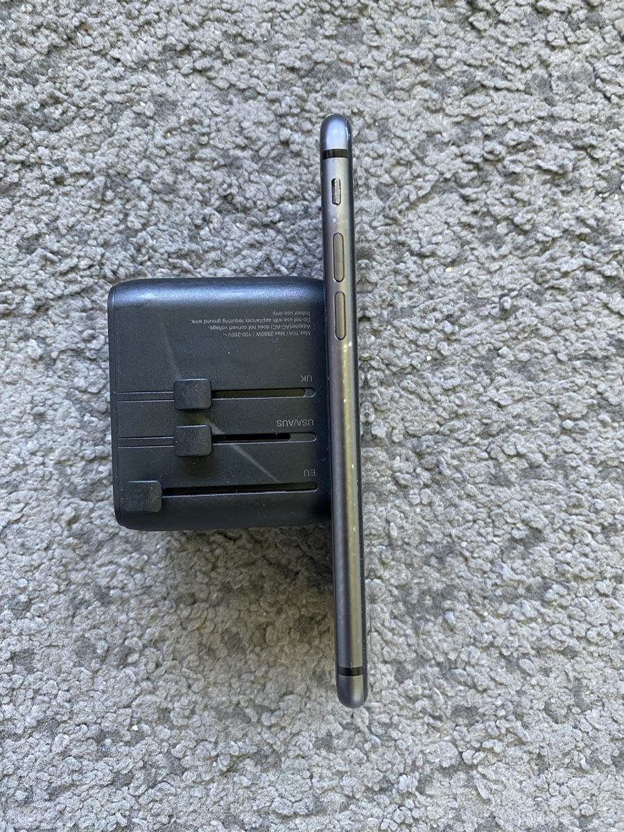 Apple Telefoni cellulari / Smartphones: iPhone 8, 64GB, Noir Sidéral - N.8 – Usato da Genève venduto da eth_6qs6 4