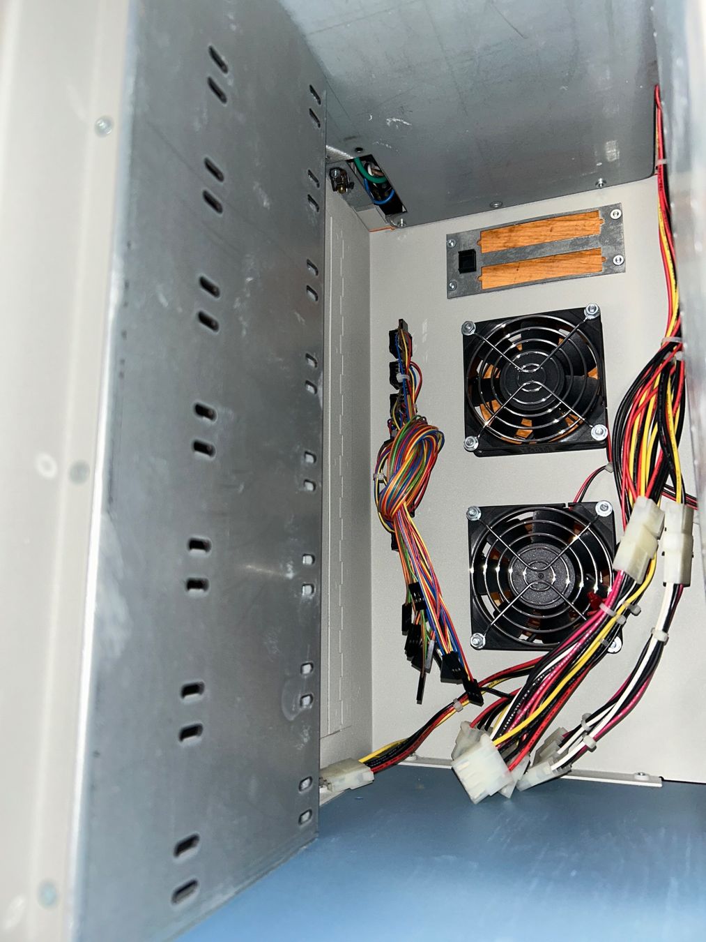 Gehäuse: Externes Festplatten-Erweiterungsgehäuse – Neu (gemäss Beschreibung) aus Zürich von LuZ_8005 5