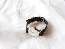 Petite montre mécanique Donexy Genève